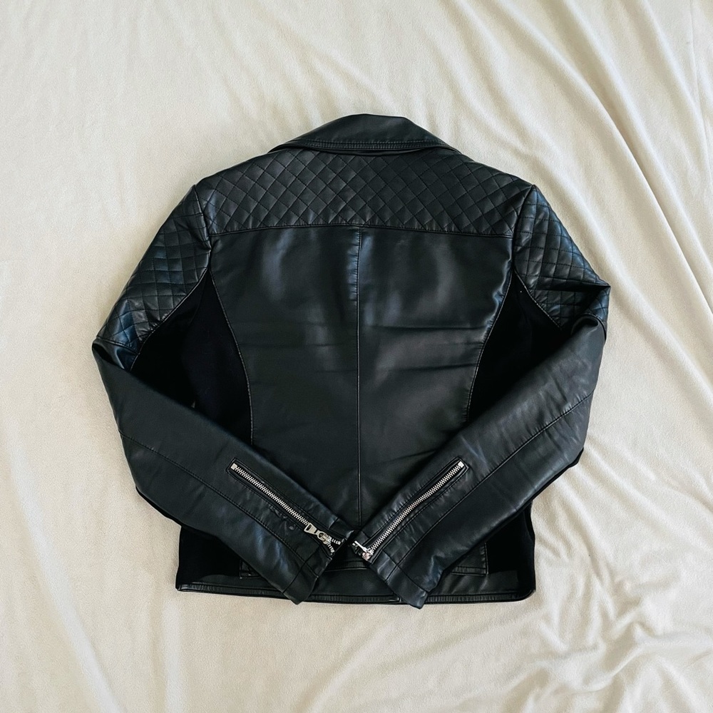 Leather Jacket - Picture 5 of 7